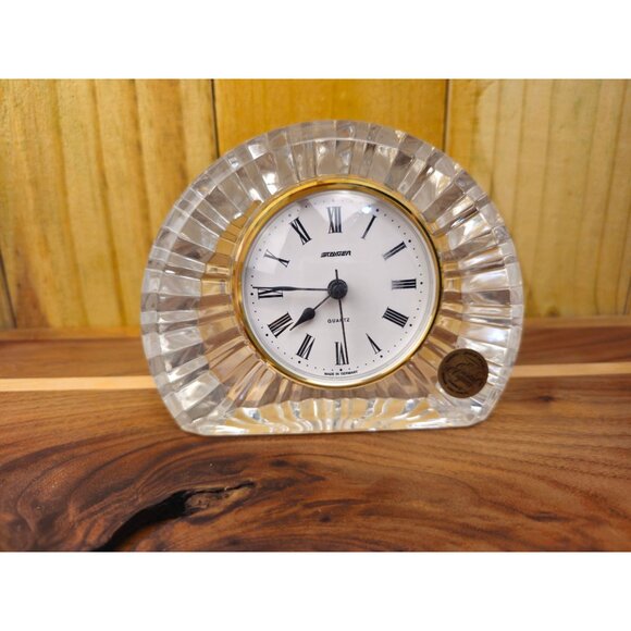 Cristal DArques France Crystal Desk Clock With Roman Numerals & Battery Included - Picture 12 of 12